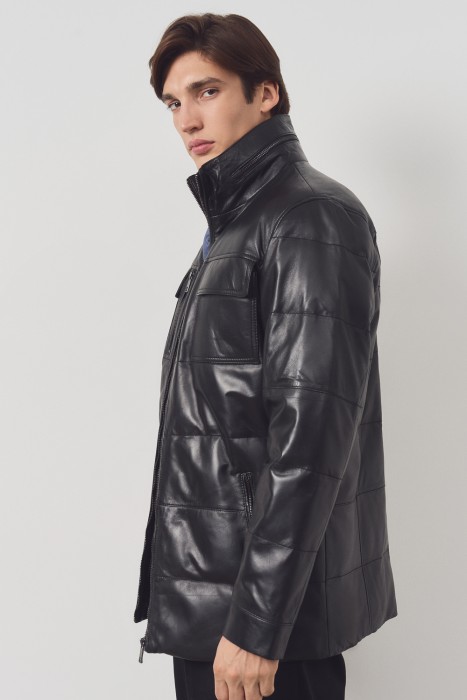утепленная кожаная куртка из россии вид сбоку
