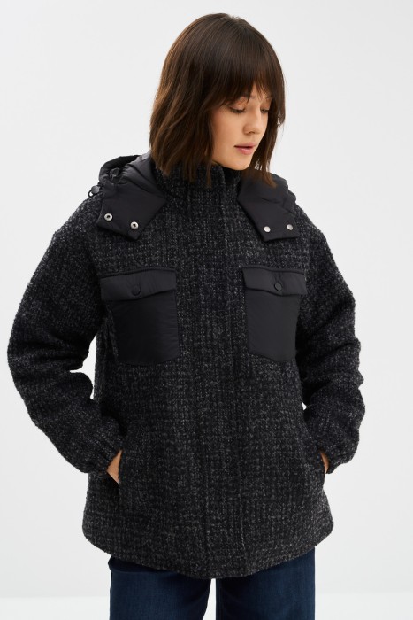 утепленная куртка из фактурной ткани от бренда снежная королева вид слева