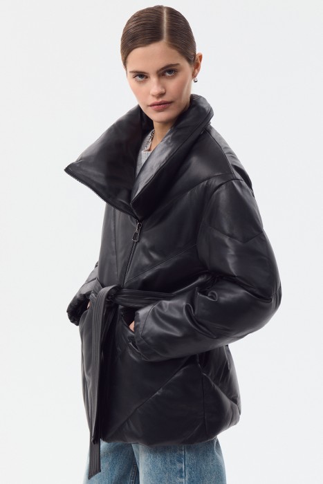 Товар с артикулом 778149003 вид сзади