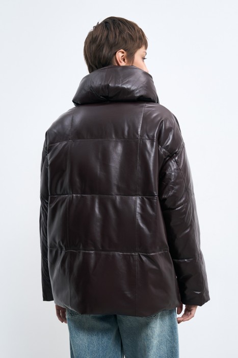 утепленная куртка из натуральной кожи по цене 16310 руб вид справа