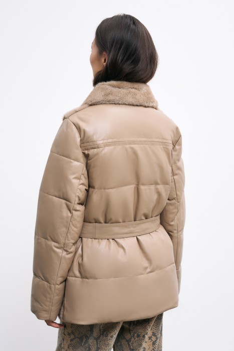 утепленная куртка из натуральной кожи по цене 13860 руб вид справа