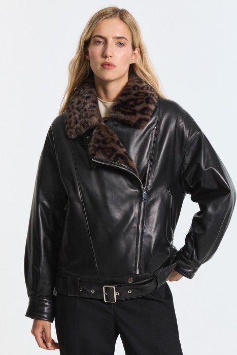 утепленная куртка из натуральной кожи от бренда снежная королева вид слева