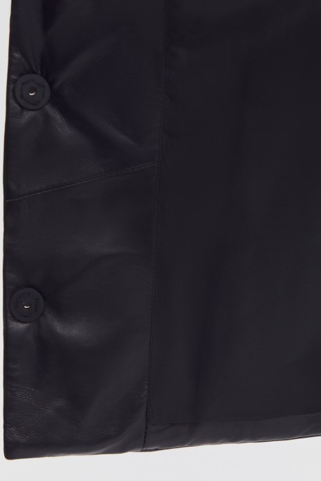 утепленная куртка из натуральной кожи из россии вид сбоку