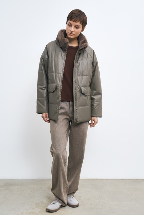 утепленная куртка из натуральной кожи от бренда снежная королева вид слева