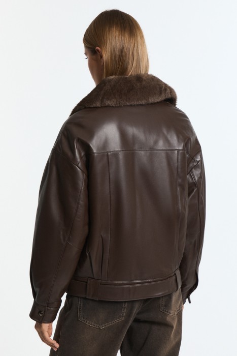 утепленная куртка из натуральной кожи из россии вид сбоку