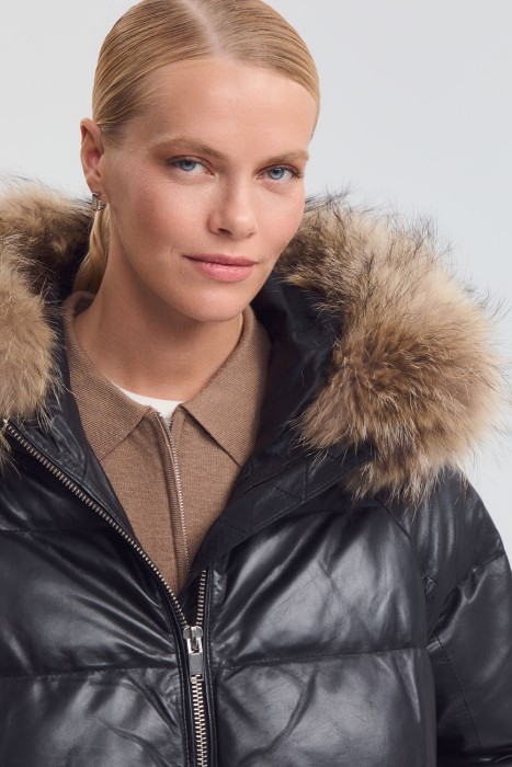 утепленная куртка из натуральной кожи из россии вид сбоку