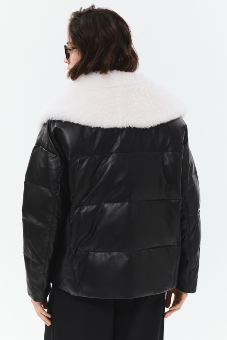 утепленная куртка из натуральной кожи по цене 12230 руб вид справа