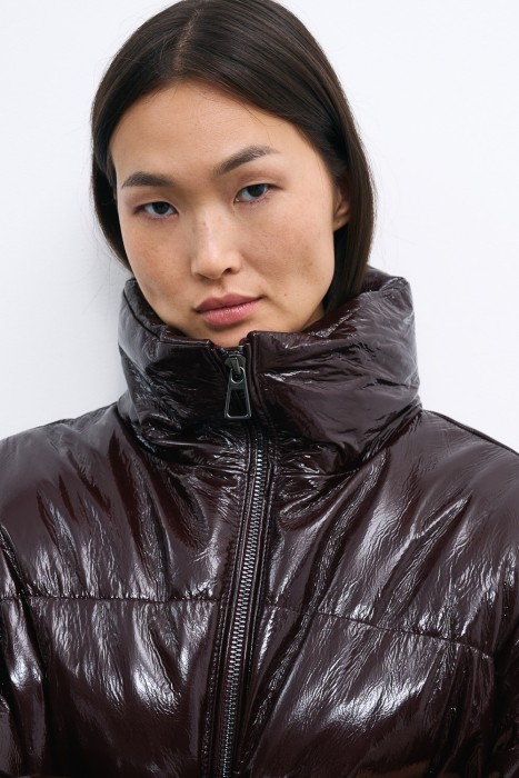 утепленная куртка из натуральной кожи из россии вид сбоку