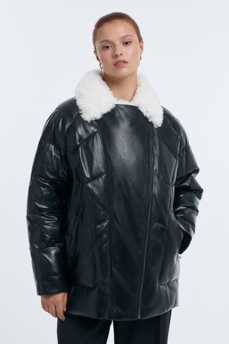 утепленная куртка из натуральной кожи от бренда снежная королева вид слева