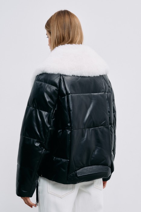 утепленная куртка из натуральной кожи по цене 13040 руб вид справа