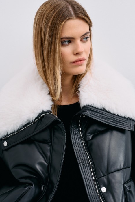 утепленная куртка из натуральной кожи из россии вид сбоку