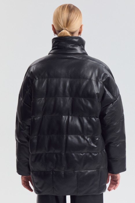 утепленная куртка из натуральной кожи от бренда снежная королева вид слева