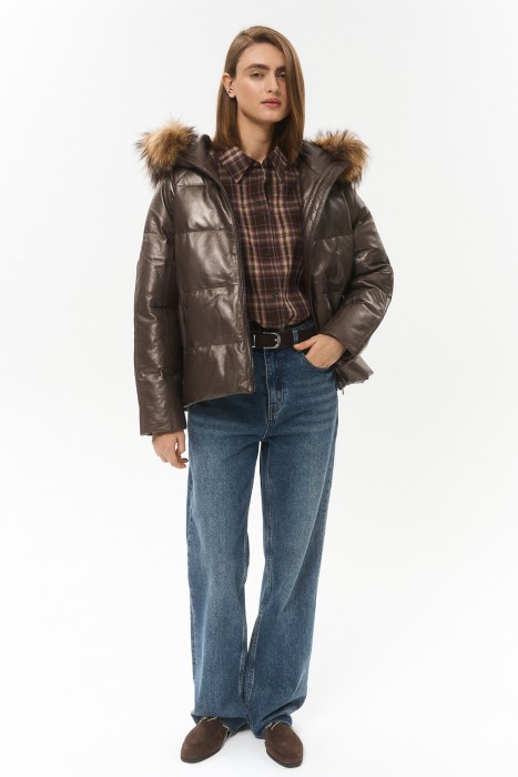 утепленная куртка из натуральной кожи по цене 18600 руб вид справа