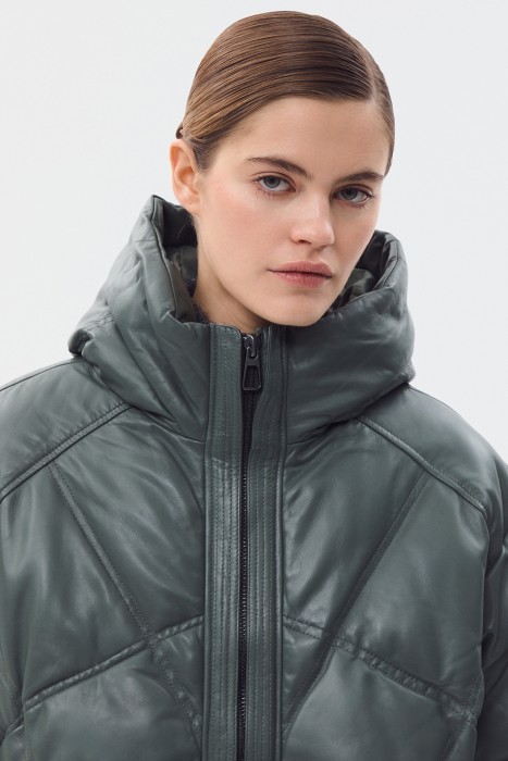 утепленная куртка из натуральной кожи из россии вид сбоку