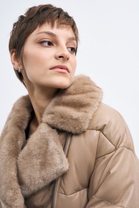 утепленная куртка из натуральной кожи из россии вид сбоку