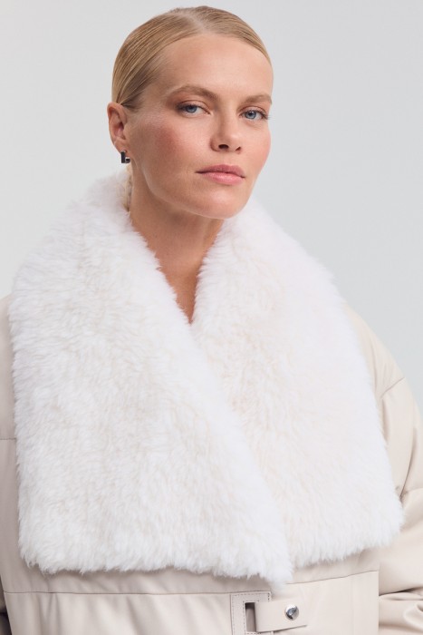 утепленная куртка из натуральной кожи из россии вид сбоку