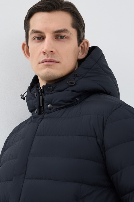 утепленная куртка с капюшоном из россии вид сбоку