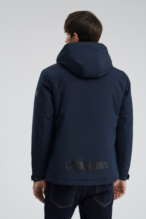 утепленная куртка с капюшоном по цене 6610 руб вид справа