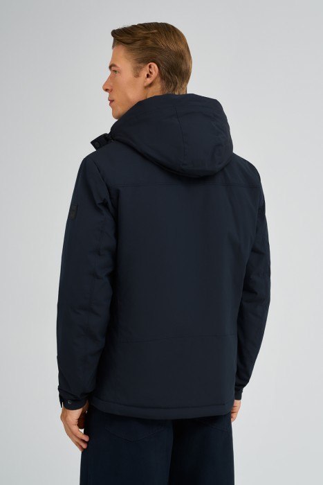 утепленная куртка с капюшоном по цене 6610 руб вид справа