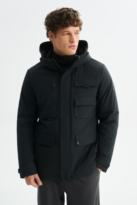 утепленная куртка с капюшоном от бренда снежная королева вид слева