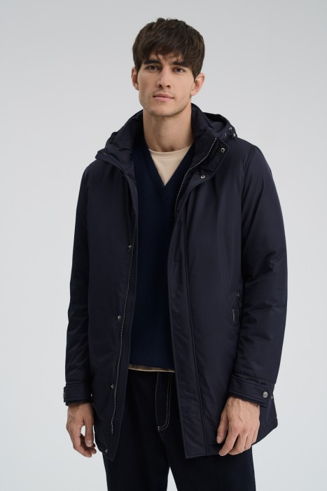 утепленная куртка с капюшоном от бренда снежная королева вид слева