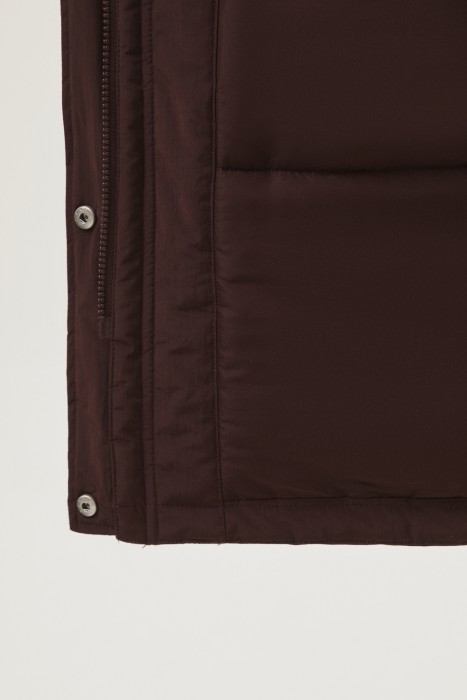 утепленная куртка с капюшоном из россии вид сбоку