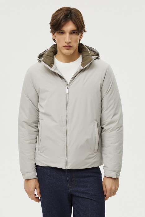 утепленная куртка с капюшоном от бренда снежная королева вид слева