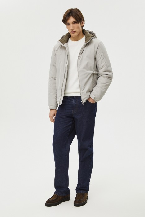 утепленная куртка с капюшоном из россии вид сбоку