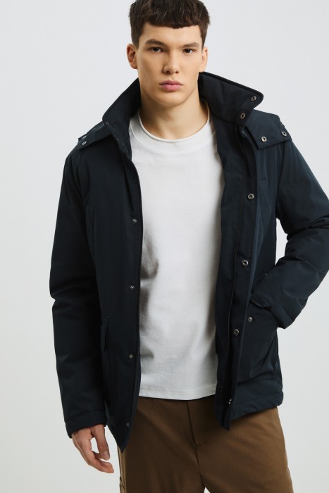 утепленная куртка с капюшоном от бренда снежная королева вид слева