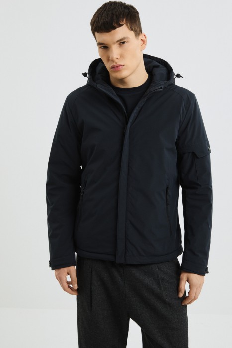 утепленная куртка с капюшоном от бренда снежная королева вид слева