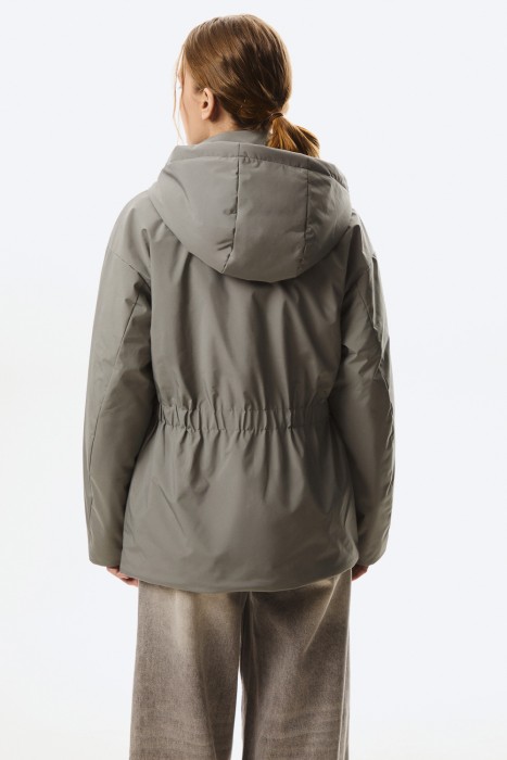 утепленная куртка с капюшоном по цене 7280 руб вид справа