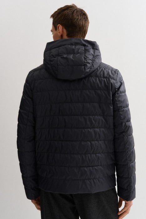 утепленная куртка с капюшоном от бренда снежная королева вид слева