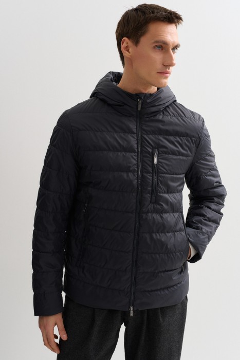 утепленная куртка с капюшоном из россии вид сбоку