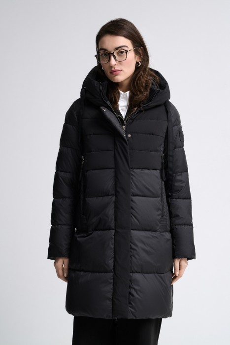 утепленная куртка с капюшоном от бренда снежная королева вид слева