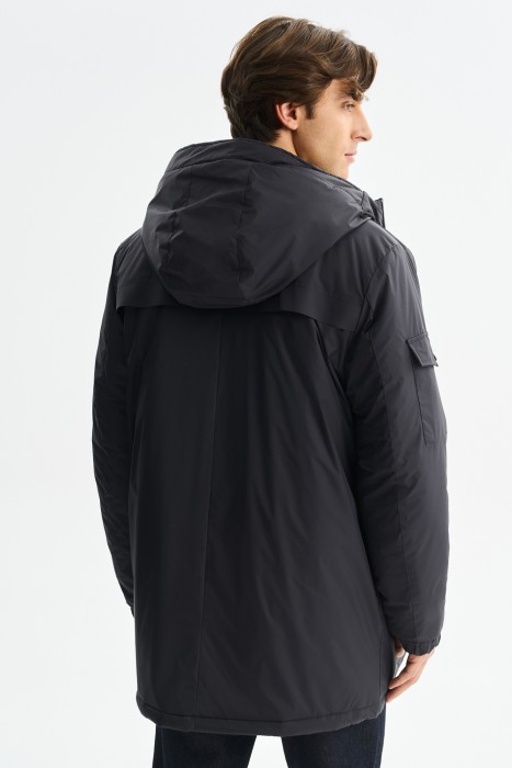 утепленная куртка с капюшоном по цене 4500 руб вид справа