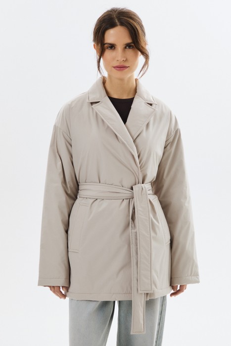 утепленная куртка с поясом от бренда снежная королева вид слева