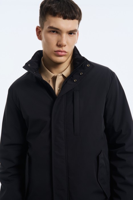 утепленная куртка из россии вид сбоку