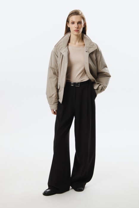 утепленная куртка из россии вид сбоку