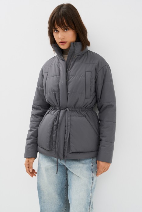 утепленная куртка по цене 5170 руб вид справа