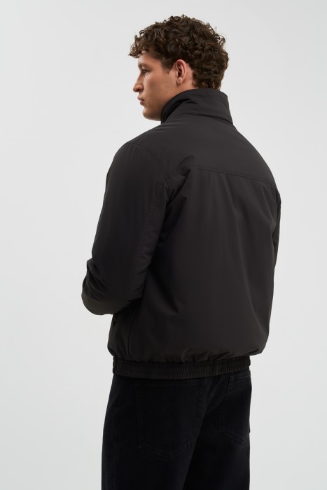 утепленная куртка по цене 4600 руб вид справа