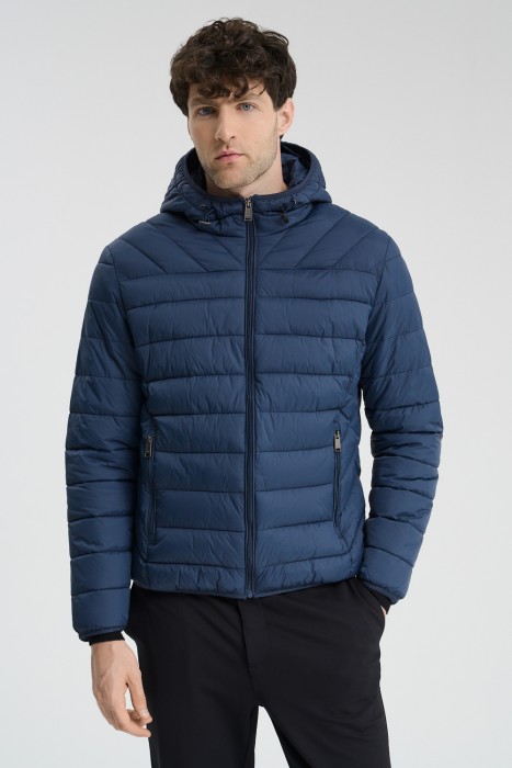 утепленная куртка от бренда снежная королева вид слева