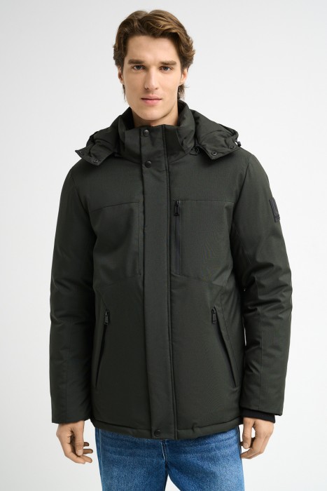 утепленная куртка по цене 4400 руб вид справа