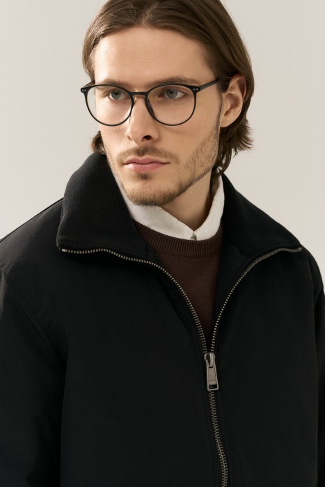 утепленная куртка из россии вид сбоку