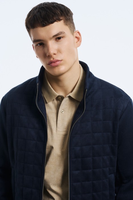 утепленная куртка из россии вид сбоку