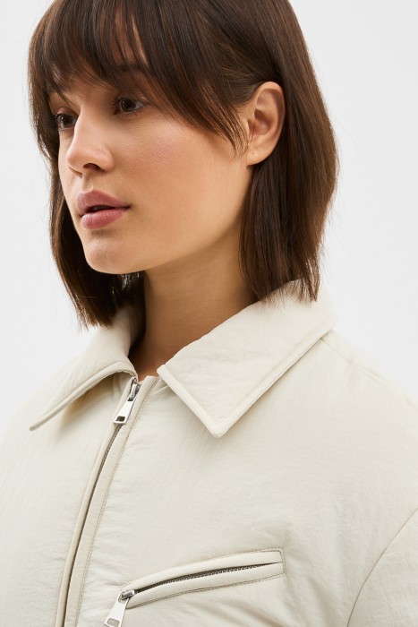 утепленная куртка из россии вид сбоку