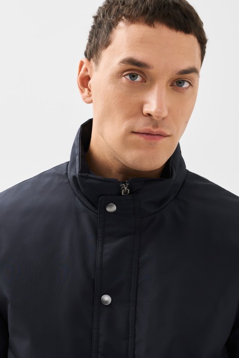 утепленная куртка из россии вид сбоку