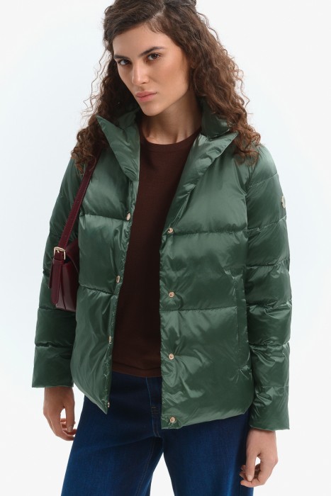 утепленная куртка из россии вид сбоку