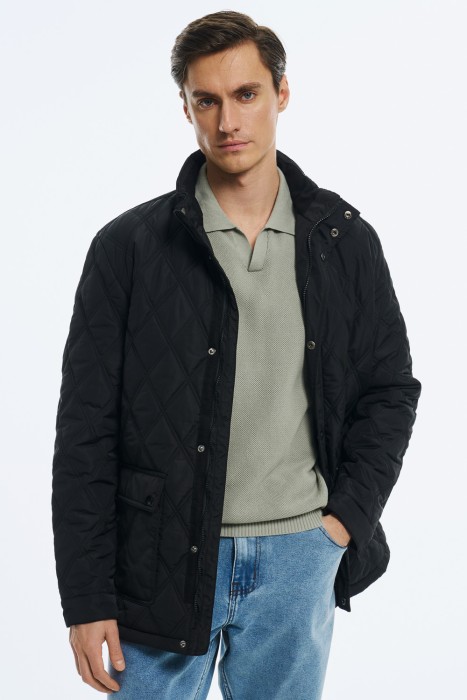 утепленная куртка от бренда снежная королева вид слева