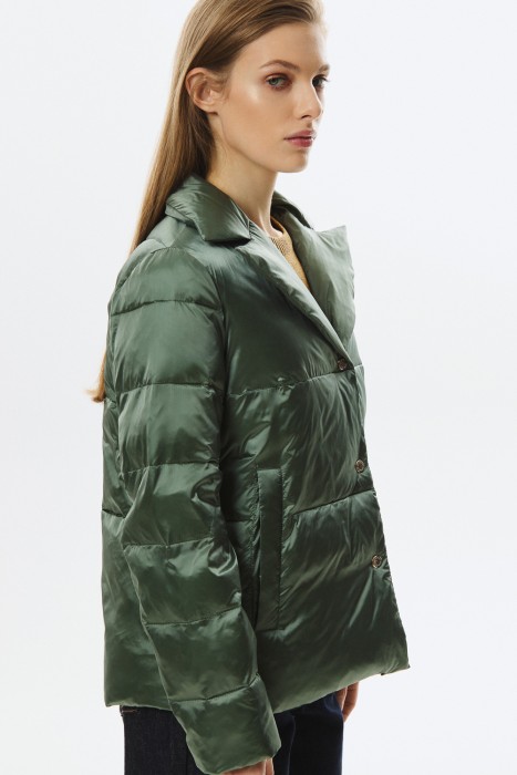 утепленная куртка из россии вид сбоку