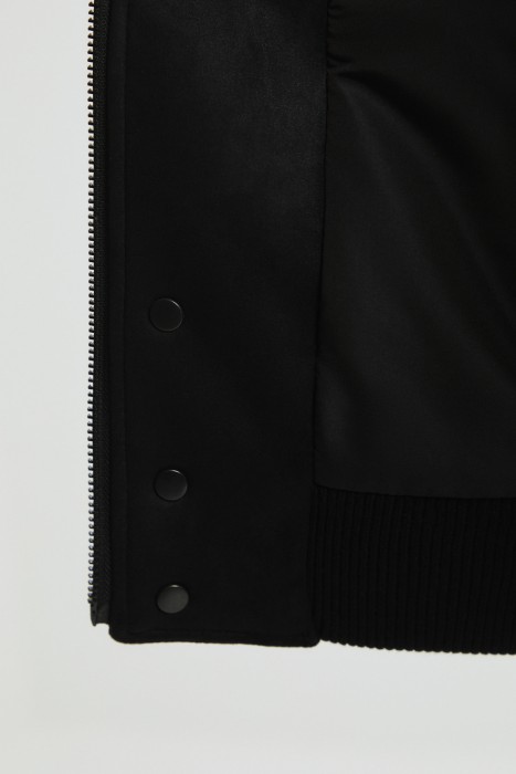 утепленная куртка из россии вид сбоку